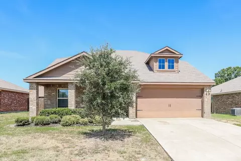 2609 Hutchins Dr, Seagoville, TX 75159