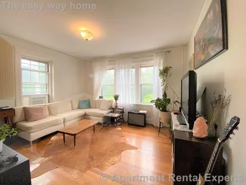 168 Norfolk St #4, Cambridge, MA 02139