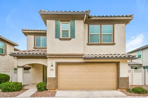 825 S Swallow Ln, Gilbert, AZ 85296