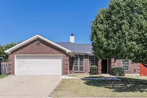 1206 Beacon Hill Dr, Midlothian, TX 76065