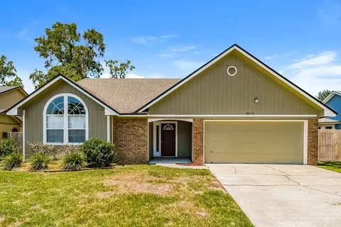 8647 Charlesgate Cir N, Jacksonville, FL 32244
