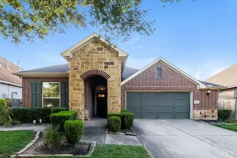 415 Rocky Briar Ct, Richmond, TX 77406