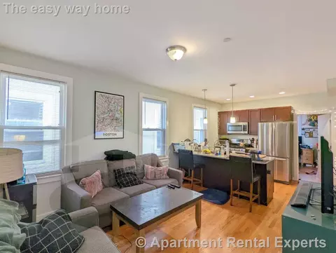 304 Western Ave #1, Cambridge, MA 02139