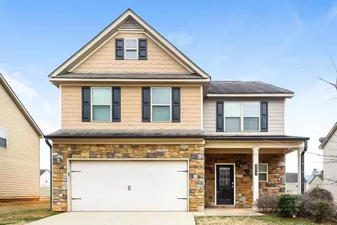 252 Bandelier Cir, Hampton, GA 30228