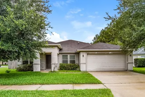 11783 Carson Lake Dr W, Jacksonville, FL 32221