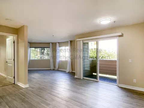6400 Christie Ave #2220, Emeryville, CA 94608