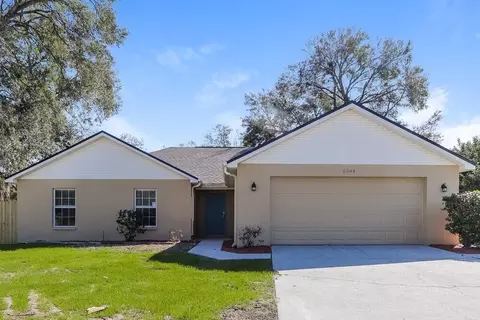 6944 Oakcrest Way, Zephyrhills, FL 33542