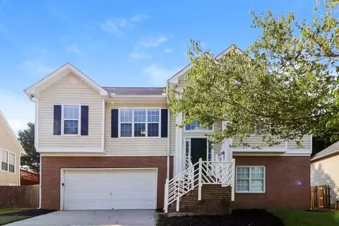 2975 Northcliff Dr, Suwanee, GA 30024