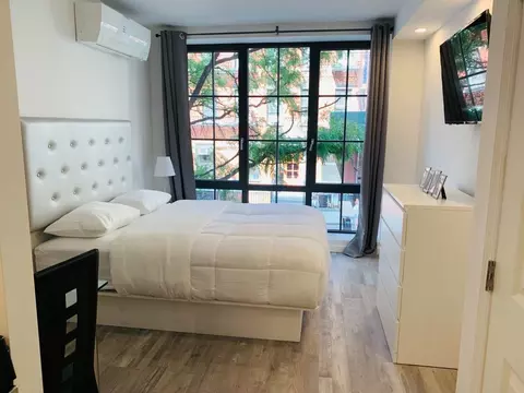433 W 53rd St #25, New York, NY 10019