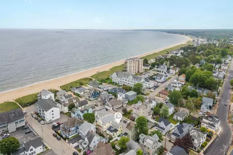 16 Union Ave #B, Old Orchard Beach, ME 04064