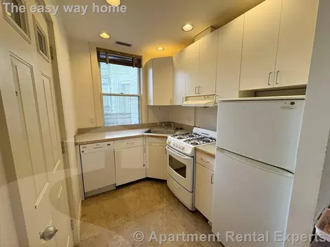 339 Broadway #1R1ST, Cambridge, MA 02139