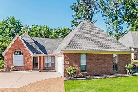 1163 Carriage Dr S, Southaven, MS 38671