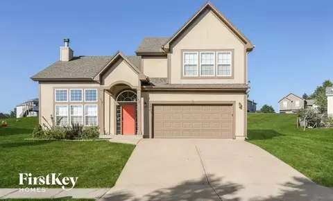 800 Hilltop Rd, Kearney, MO 64060