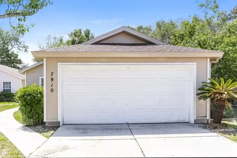 7910 Cherry Blossom Dr S, Jacksonville, FL 32216