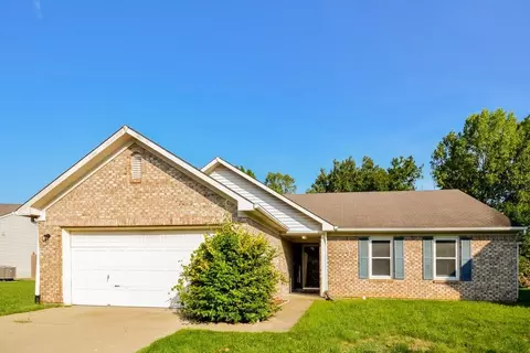 9012 Lighthorse Dr, Indianapolis, IN 46231