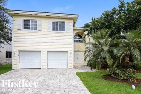 2965 NE 4th St, Homestead, FL 33033