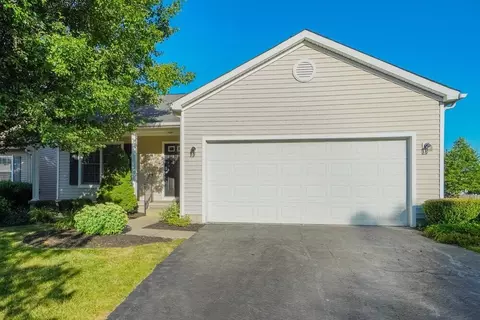 565 Sharar Field Dr, Blacklick, OH 43004
