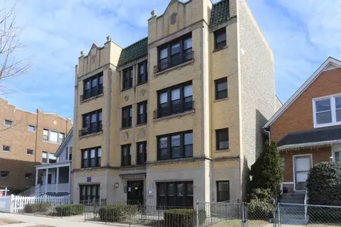 4737 N Hermitage Ave #303, Chicago, IL 60640