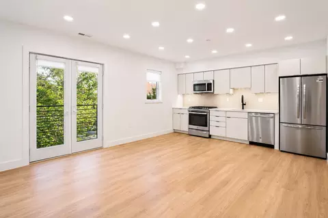716 L St SE, Washington, DC 20003