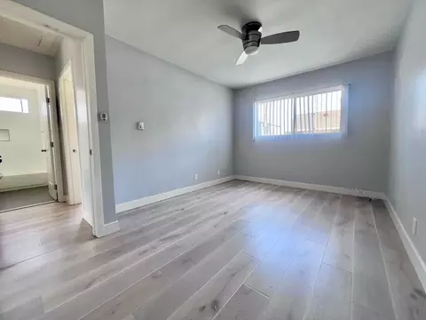 925 E 5th St, Long Beach, CA 90802 photo 13