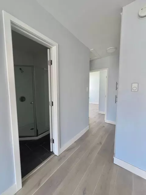 925 E 5th St, Long Beach, CA 90802 photo 8