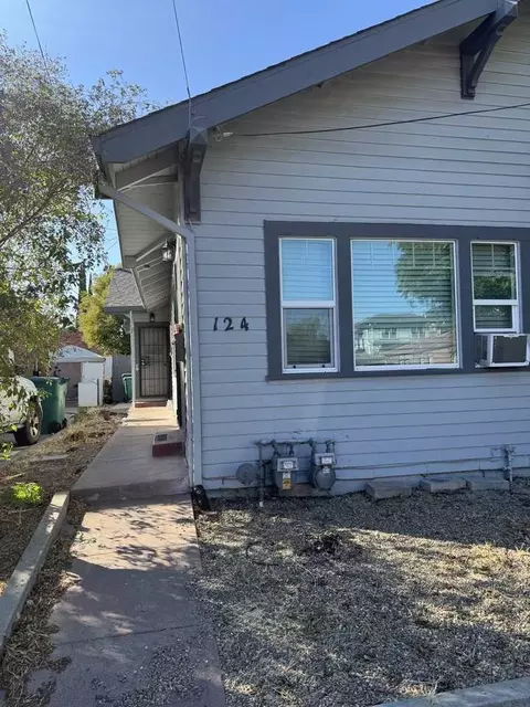 120 E Wyandotte St, Stockton, CA 95204