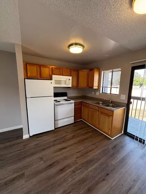 411 And 415 Park Way, Chula Vista, CA 91910