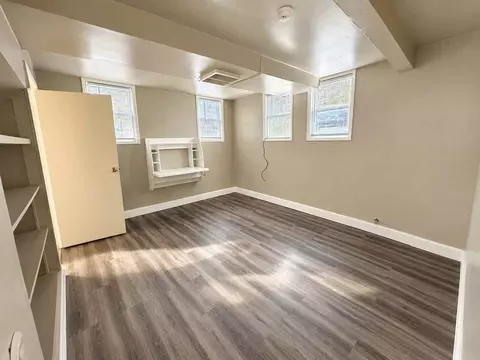 1006 N Garden St, Bellingham, WA 98225