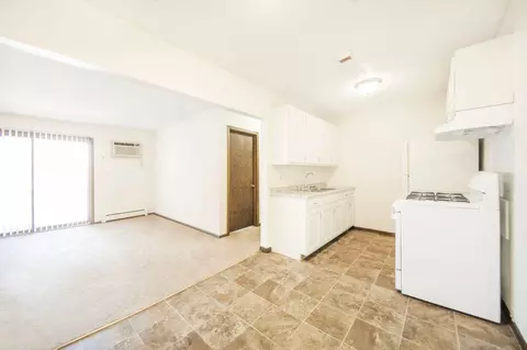 8150 W River Rd, Brooklyn Park, MN 55444 photo 3
