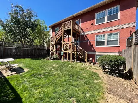 2136 SE Ankeny St, Portland, OR 97214