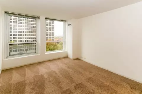 5035 S East End Ave, Chicago, IL 60615