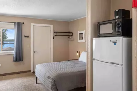 228 E State St, Fife Lake, MI 49633