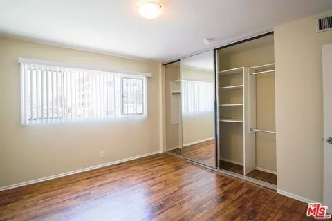435 S Palm Dr, Beverly Hills, CA 90212