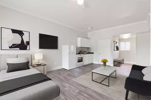 332 Mar Vista Dr, Vista, CA 92083