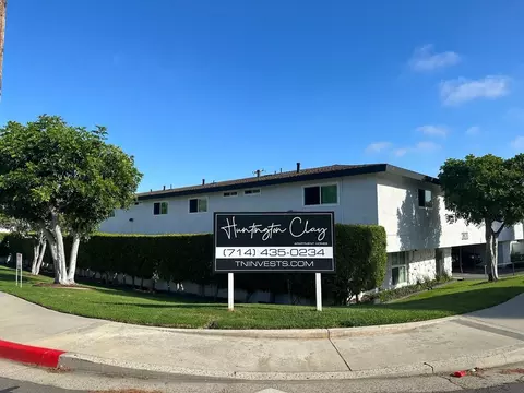2810 2820 Huntington St 312 - 324 Clay Ave, Huntington Beach, CA 92648