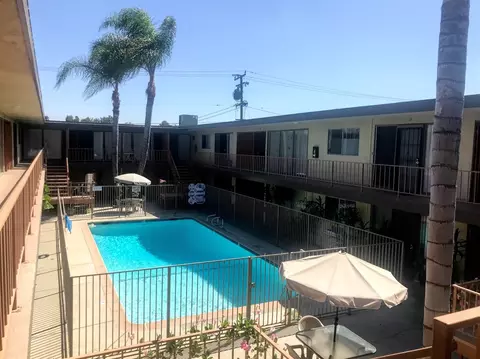 3654 Linden Ave, Long Beach, CA 90807