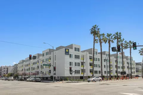 555 Pine Ave, Long Beach, CA 90802 photo 18