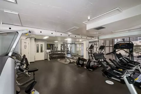 555 Pine Ave, Long Beach, CA 90802 photo 14