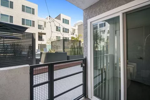 555 Pine Ave, Long Beach, CA 90802 photo 11