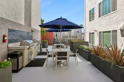 555 Pine Ave, Long Beach, CA 90802 photo 13