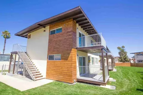 415 Grant St, Oceanside, CA 92054