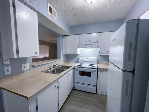 8907 Parkfield Dr, Austin, TX 78758 photo 2