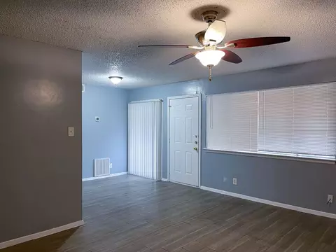 8907 Parkfield Dr, Austin, TX 78758 photo 14