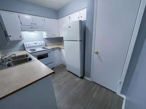 8907 Parkfield Dr, Austin, TX 78758 photo 3
