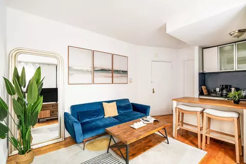200 E 11th St, New York, NY 10003
