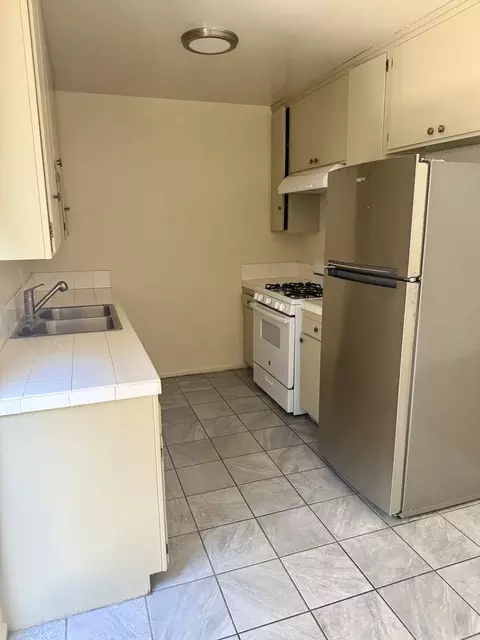 Undisclosed, Glendale, CA 91205 photo 7