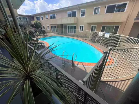 11601 Gorham Ave, Los Angeles, CA 90049