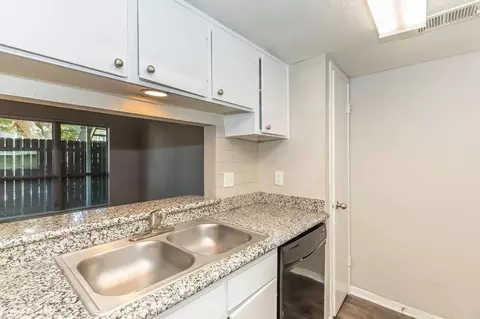 3030 N Frazier St, Conroe, TX 77303 photo 29