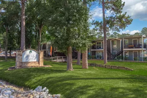 3030 N Frazier St, Conroe, TX 77303 photo 5