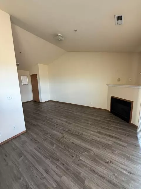 Building J, Pasco, WA 99301